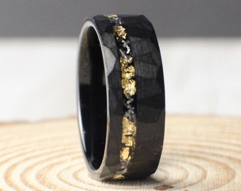 Hammered Black Tungsten Meteorite Ring with Gold Leaf Inlay – Unique Men’s Wedding Band, Engagement Ring, Anniversary Gift for Him