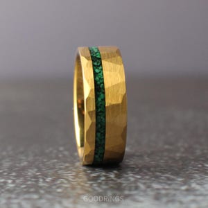 Malachite Ring with Gold, Gold Hammered Ring with Malachite, Men&#39;s Malachite Ring, 8mm wide Ring, Men&#39;s Wedding Band, Malachite Ring for Men
