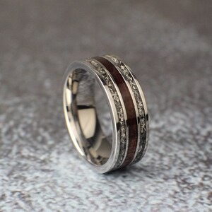 Men's wooden ring