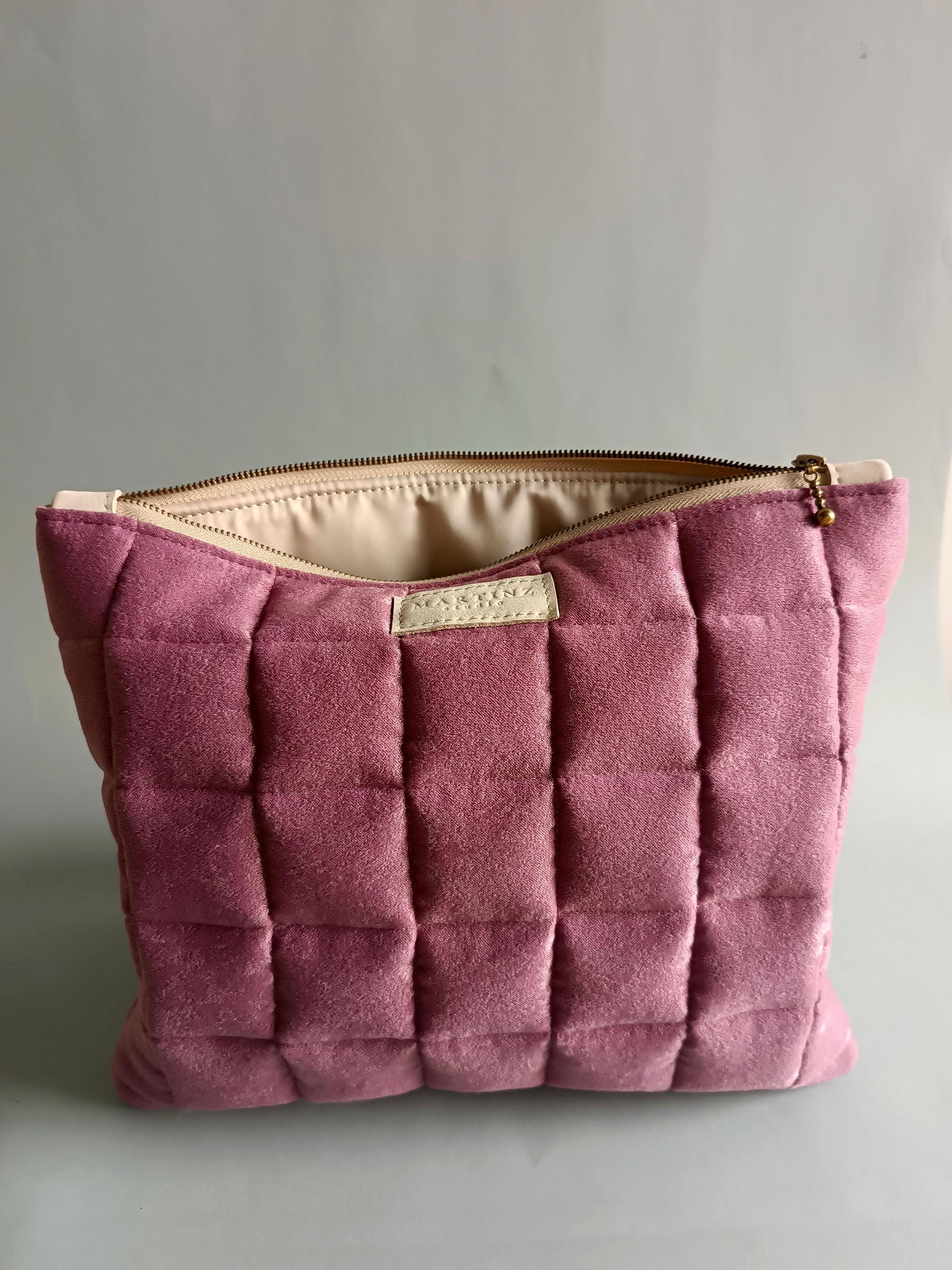 Borsa Per Il Trucco Trapuntata Con Stampa Bandana | Urban Outfitters IT - Foto 11