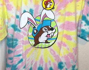 buc ee's valentines shirt 2021
