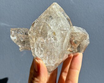 ハーキマーダイアモンド大粒クラスター エース・オブ・ダイアモンズ鉱山産の特大ハーキマーダイヤモンド