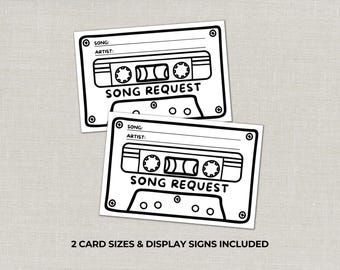 Könnte beinhalten: Zwei schwarz-weiße Song-Request-Karten mit Kassettenband-Design. Jede Karte bietet Platz für Songtitel und Künstler. Der Text "SONG REQUEST" ist deutlich sichtbar. Der untere Teil des Bildes lautet "2 CARD SIZES & DISPLAY SIGNS INCLUDED."