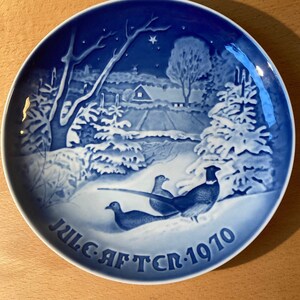 Danish Plate, Bing & Grondahl Copenhagen, Trio of Pheasants in Wintery Scene, 1970, Collectible Christmas Plate, Blue and White, Wall Hanger