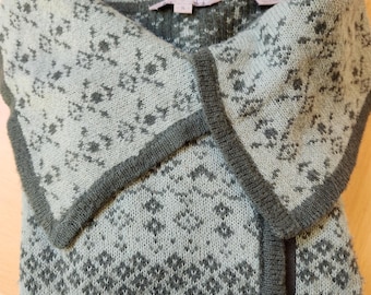 Royal Robbins Fair Isle Two-Tone Green Sweater, Asymmetric Zip Cardigan, Shawl, Cowl Neck, Small, Wool Blend, 20" Across, 25" Long, Cozy.