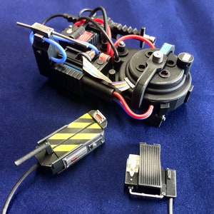 Ghostbusters Proton pack kit for 1/8 scale FanHome Ecto1