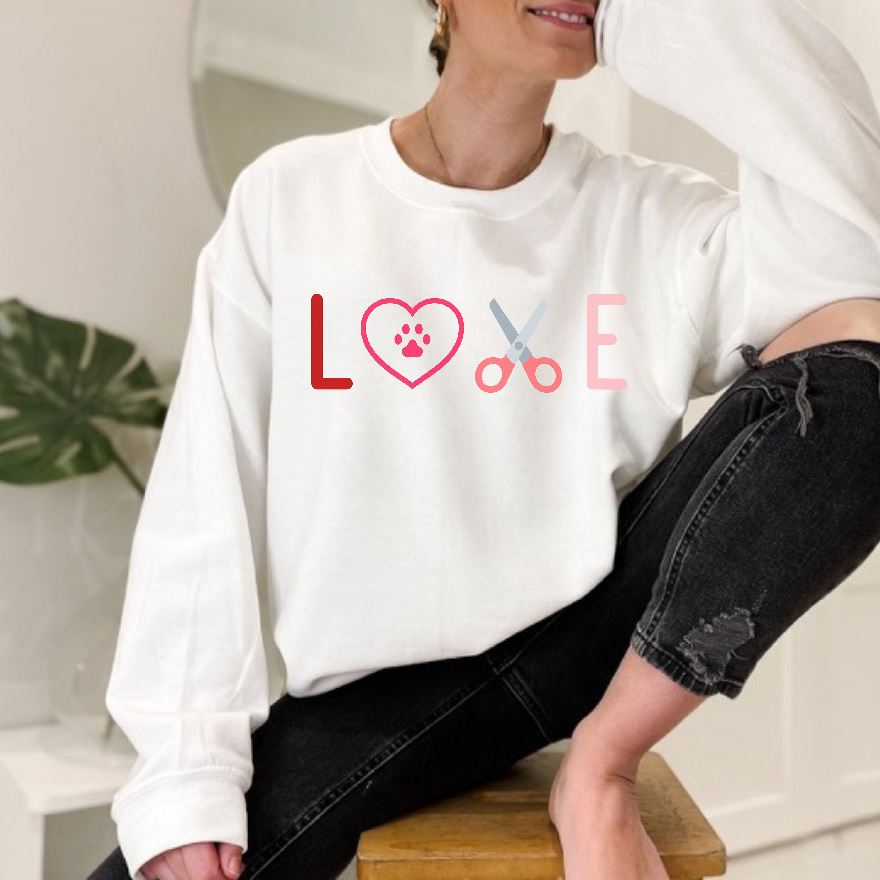 Dog groomer sweatshirt Clearance