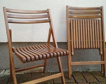 Pair of slatted mid century modern folding chairs, Garden furniture set, Wooden foldable chairs
