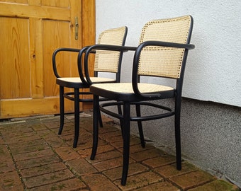 Chaise Thonet Mundus en bois courbé, design Josef Hoffmann, siège en rotin restauré