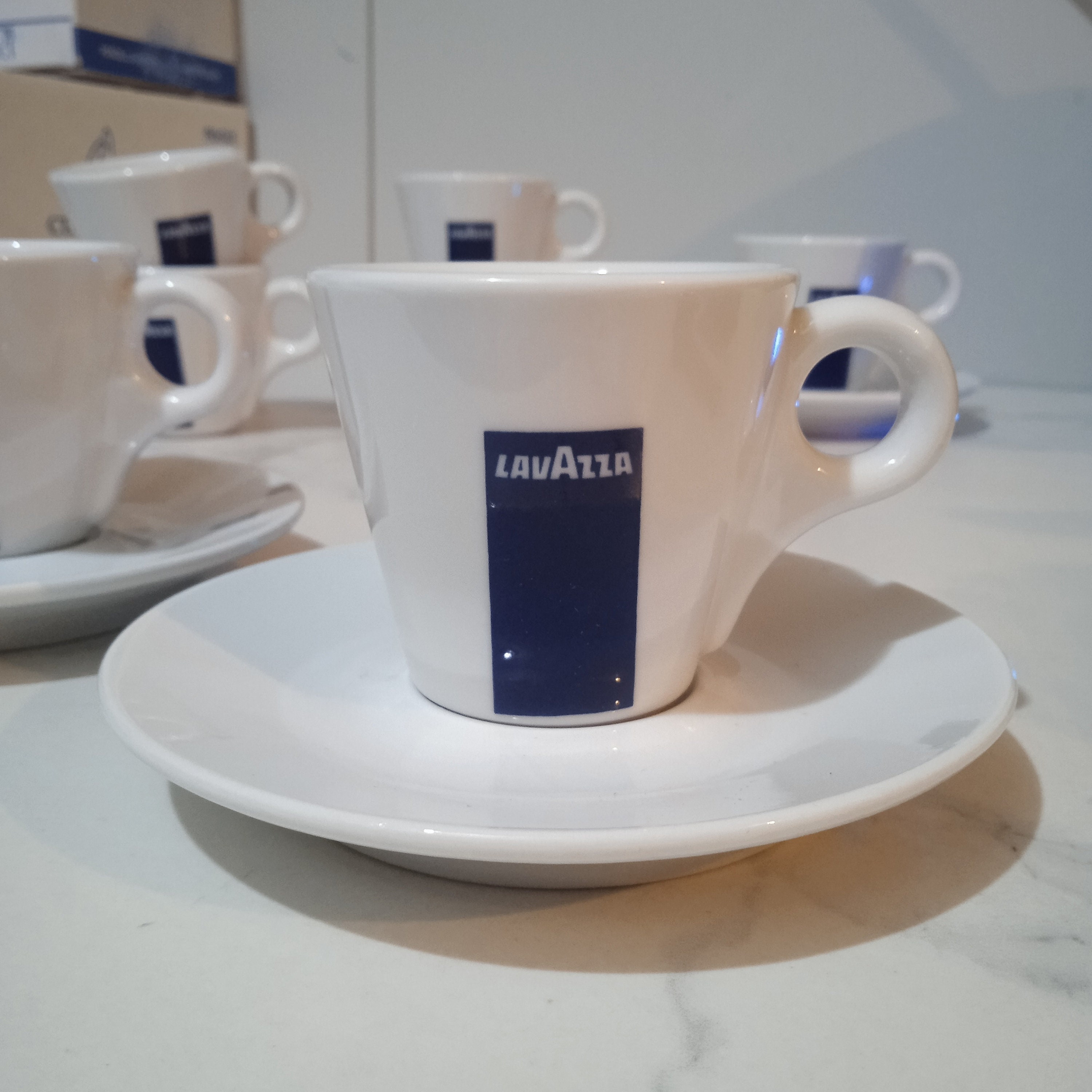 6 Tasses expresso Lavazza + soucoupes - Arts de la table