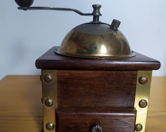 Manual Coffee Grinder: Handheld Coffee Mill, Kitchen Decor