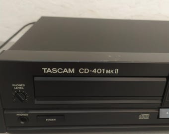 Tascam CD-401 MKII プロフェッショナルCDプレーヤー – スタジオ