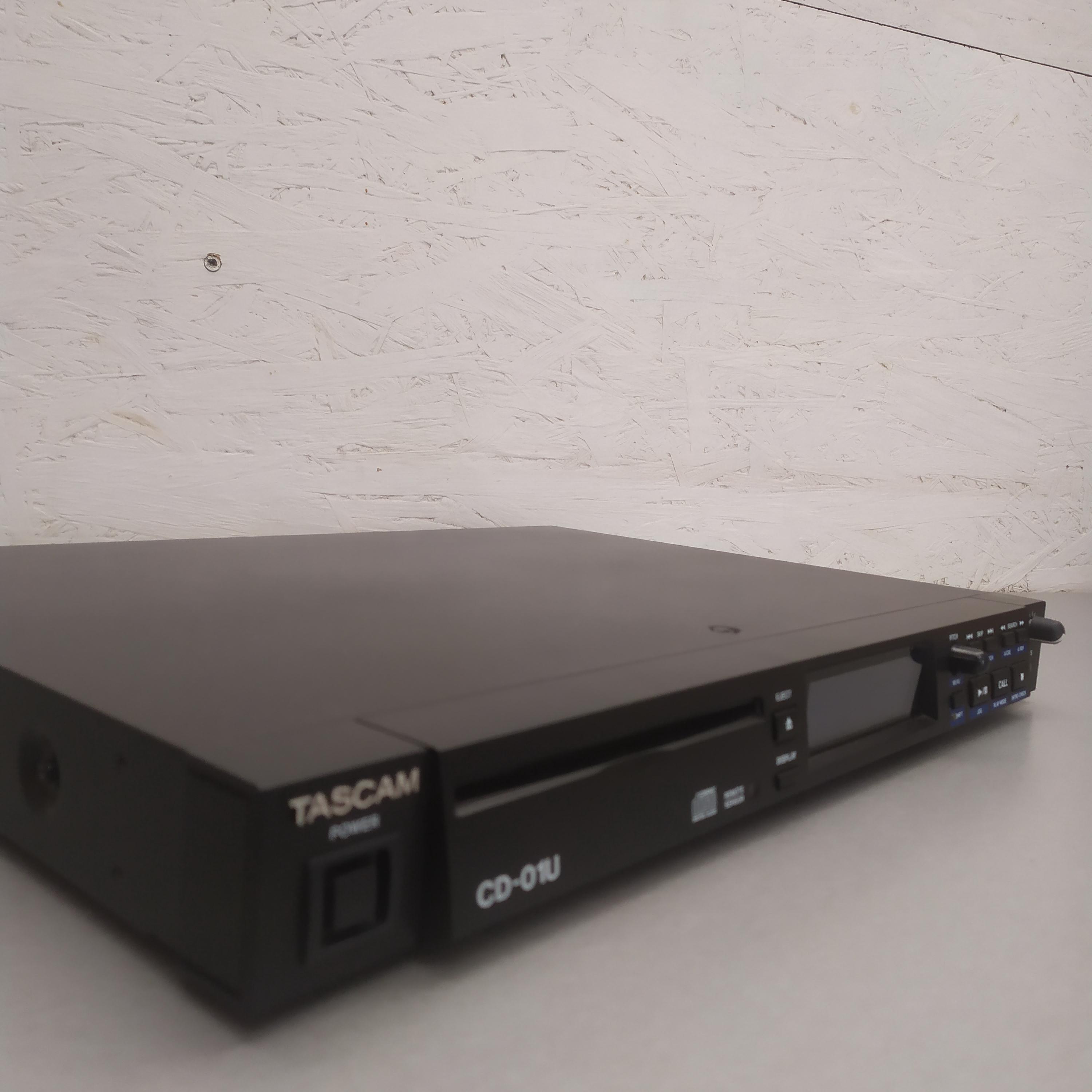TASCAM CD-01U CDプレーヤー ジャンク品 Tascam CD-01U Vintage CD Player – Discontinued Pro Audio Rackmount