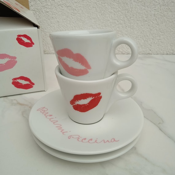 Nitial Set 2 Tazze Da Caffè A Forma Di Borsa In Ceramica Con Piattino E Cucchiaio - 310 Ml, Nero/Bianco