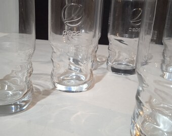 hand blown wine glasses Set of two hand blown wine glasses
