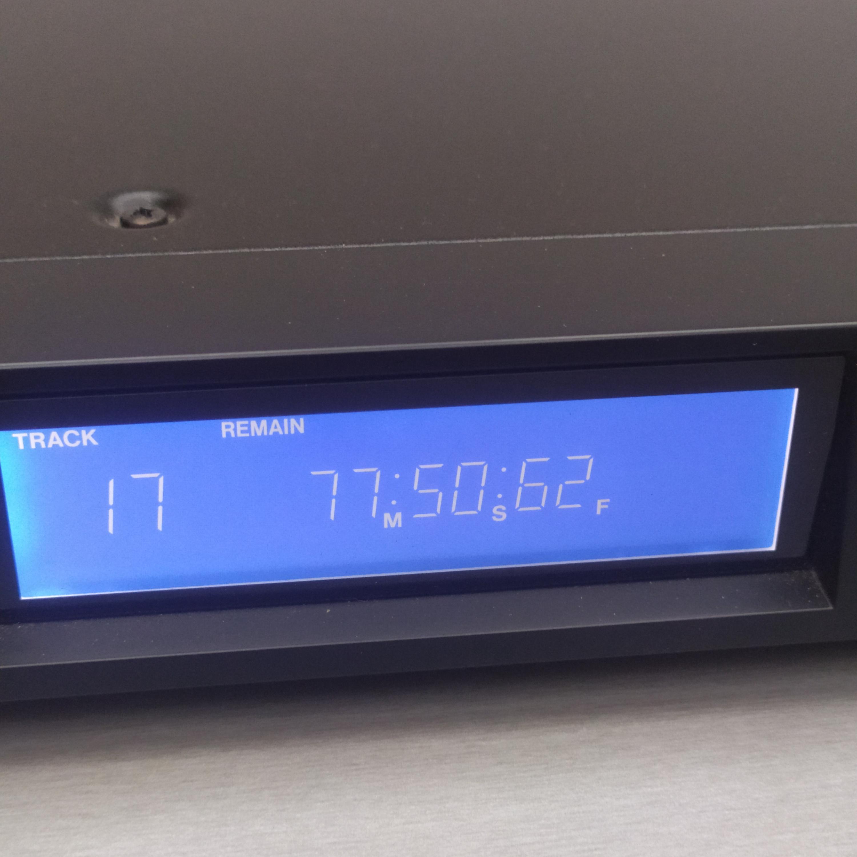 Tascam CD-01U ビンテージCDプレーヤー – 生産終了品、プロオーディオ