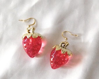 【関税込み】Strawberry Earrings - Shourouk - Strass - Green Strawberry Earrings, Sweet Fruit Earrings, Summer Fruits - Etsy