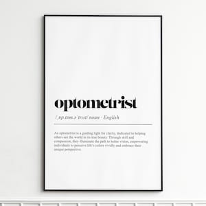 Może przedstawiać: Czarny, oprawiony wydruk z napisem "optometrist" pogrubioną czcionką. Poniżej znajduje się wymowa fonetyczna i słowo "rzeczownik". Poniżej wydrukowano definicję optometrysty.