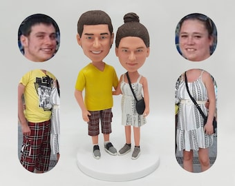 Customised couple bobbleheads, bobblehead gifts for girlfriends, anniversary gifts for couples, Valentine's Day gifts, anniversary gifts