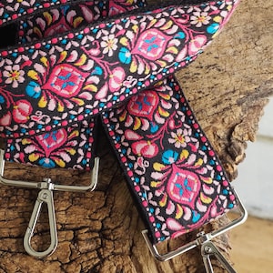 Retro Floral gewebte Crossbody Gitarren-Stil Geldbörse Strap - Pink und Schwarz