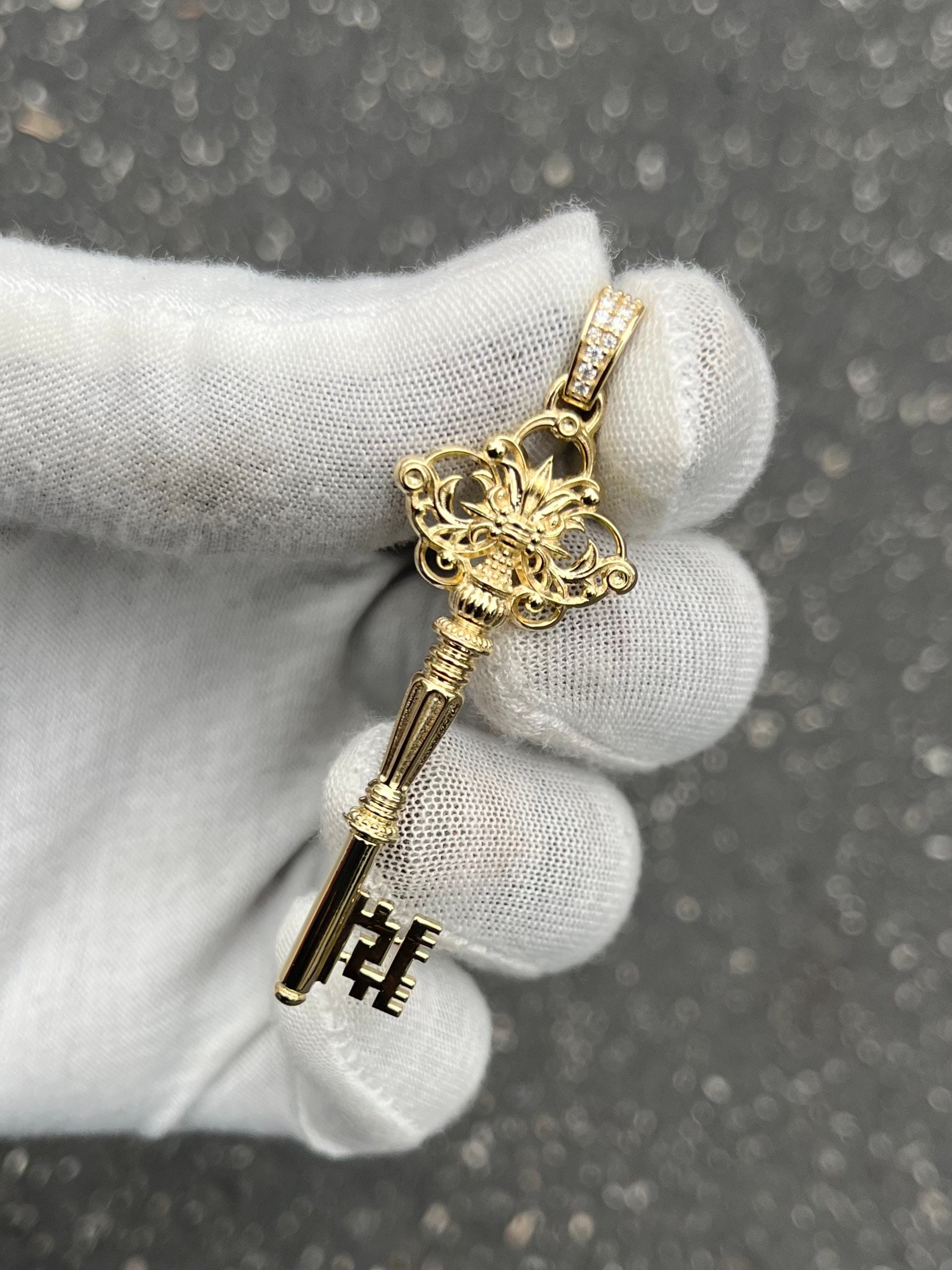 Solid Gold Antique Key Pendants 10k 14k Gold Key Pendant Etsy