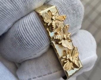 Solid Gold 2 Finger Bee Charm Ring