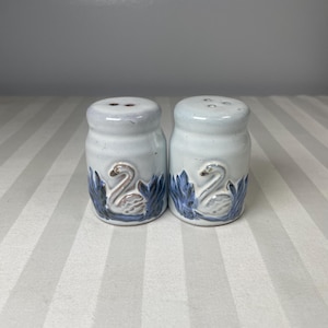 Vintage Blue Swan Salt and Pepper Shakers Kitchen Decor