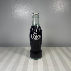 Vintage 1990&#39;s Coca Cola COKE Bottle Radio