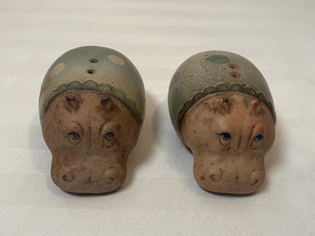 Hippo Vintage UCTCI Japan Stoneware Pottery Polka Dot Hippopotamus Salt