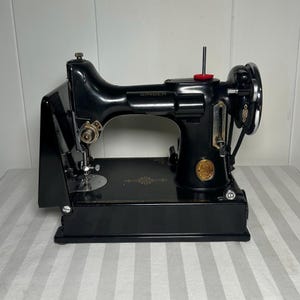 221K Singer Featherweight Sewing Machine w Accessories and Box 1908 w Original Receipt
