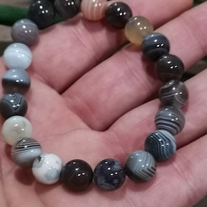 Armband met ronde kralen van Mozambique-agaat (10 mm), lengte naar wens.