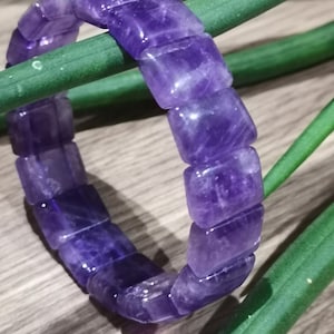 Brasilianischer Amethyst, maßgeschneidertes rechteckiges Perlenarmband / Typ JONC
