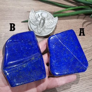 AAA Lapis Lazuli, XL free form to lay down, Museum quality, ornamental stone / lithotherapy