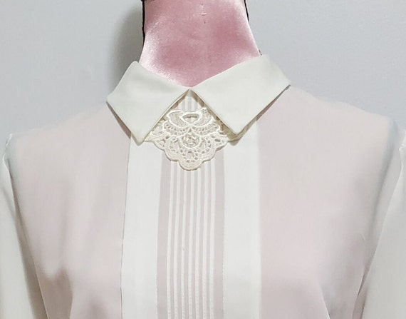 Vintage White Blouse with Lace Collar by Rhapsody - image 3