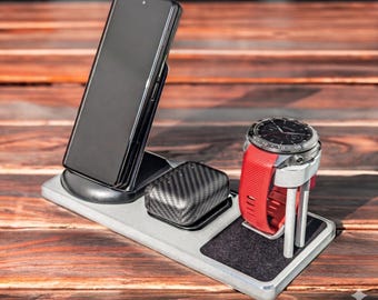 Garmin MARQ 2 Smartwatch wireless in alluminio con caricabatterie per cuffie