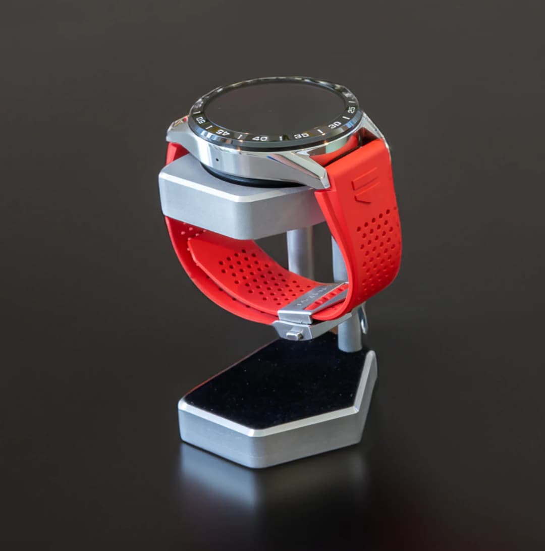 アルミニウム TAG Heuer Connected Gen 3 充電スタンド (2020 モデル