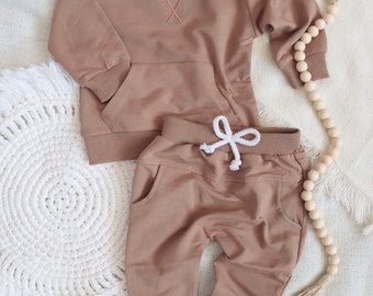 Lounge Set | Neutral | 2 Piece Outfit | Baby Jogger | Toddler | Fall and Winter | Birthday Gift | Baby Shower | Cotton | Baby and Toddler