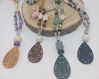 Women's wooden necklaces