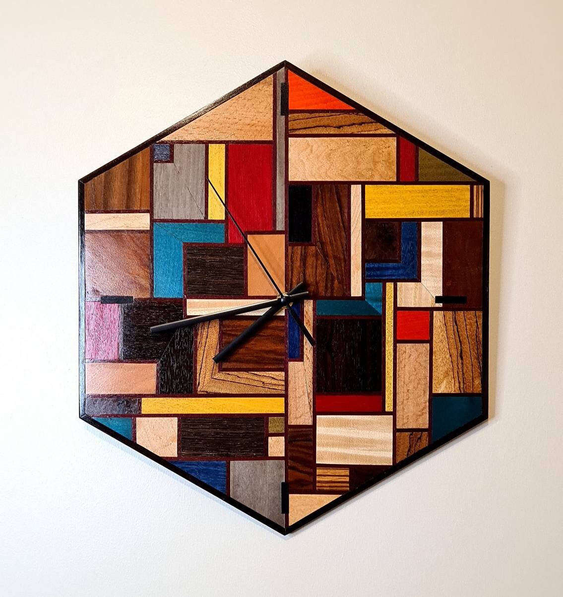 Horloge Murale en Marqueterie de Bois Inspiration Mondrian