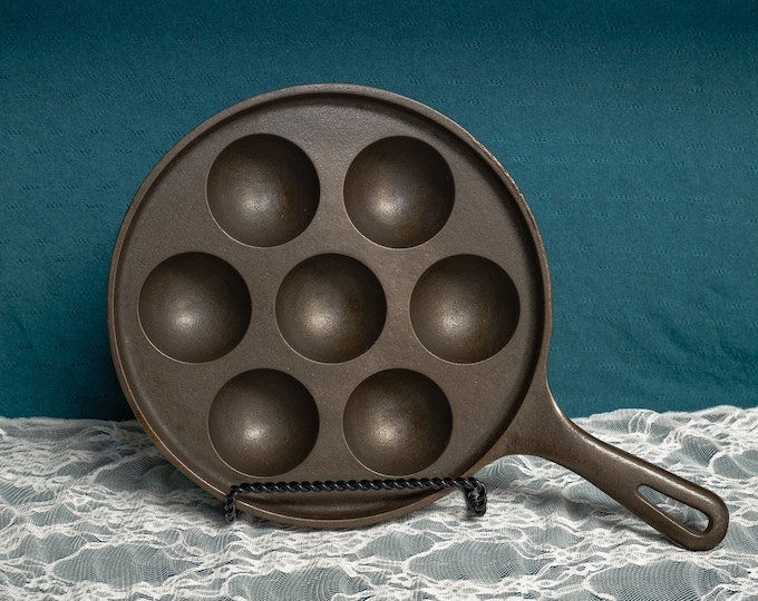 Griswold Aebleskiver Pan Cast Iron, Egg Poacher, Danish Cake Pan, No 32