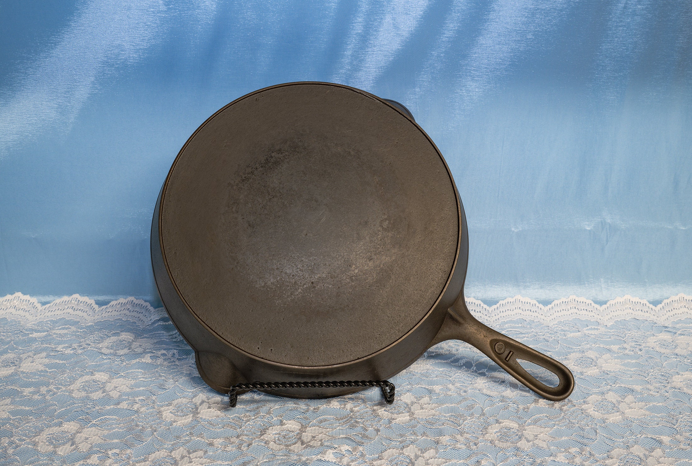 Unmarked Cast Iron Lid Lifter