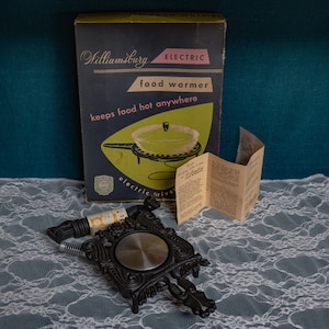 Williamsburg Electric Food Warmer, Cast Iron Warming Trivet, Hot Plate, with Original Box, comes with cord