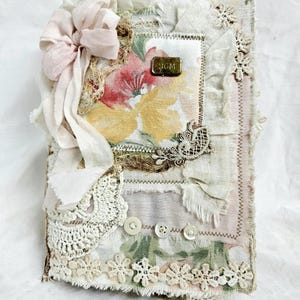 Junk Journal Hand Made, Vintage grungy Journal. Shabby Chic Zeitschrift