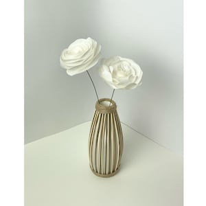 Vaso bambu’ con fiori di carta, decorazione casa japandi, fiori origami