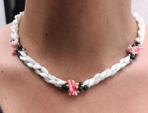 Pearl coral jade necklace deals