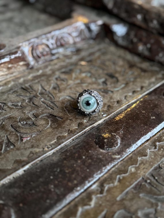 Silver Prosthetic Eye Ring - image 2