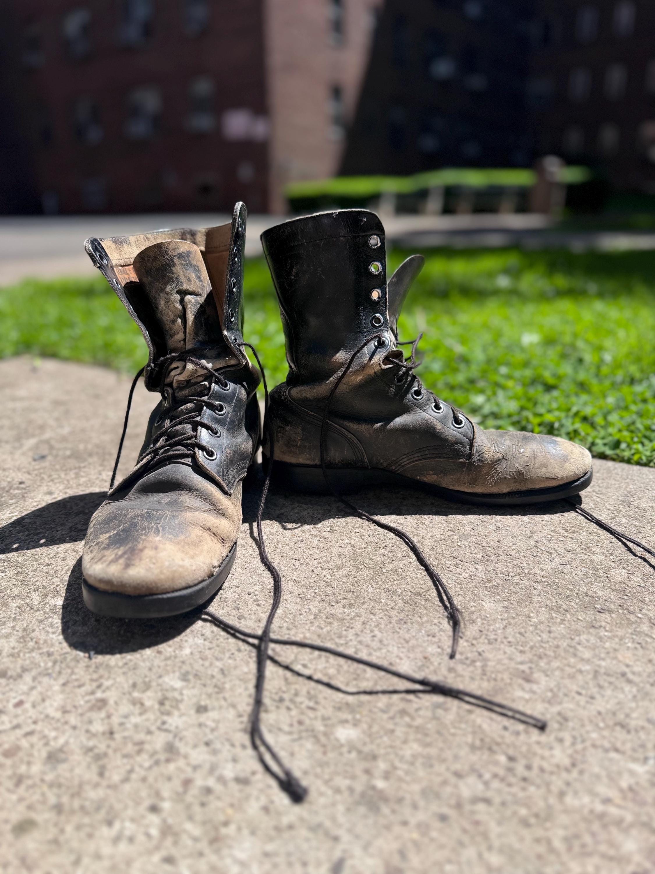 靴 00s archive fake leather combat boots Vintage Black Leather Combat Boots - Etsy