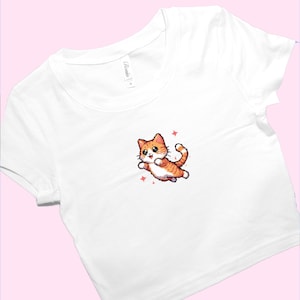 Pixel Art Cat Shirt – SNUG FIT Crop Top, Cute Kawaii Kitty Graphic Tee, Retro Gamer Aesthetic Top, Anime Style Cat Lover Gift