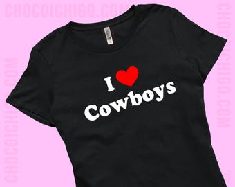 Jag älskar Cowboys SNUG FIT T-shirt | Personlig | Anpassningsbar | Åtsittande skjorta | Modetopp | Gåva till flicka | Babytröja | Rolig T-shirt