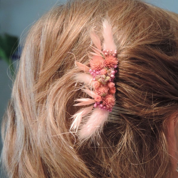 Peigne à cheveux en fleurs séchées coloris rose, accessoire cheveux mariage